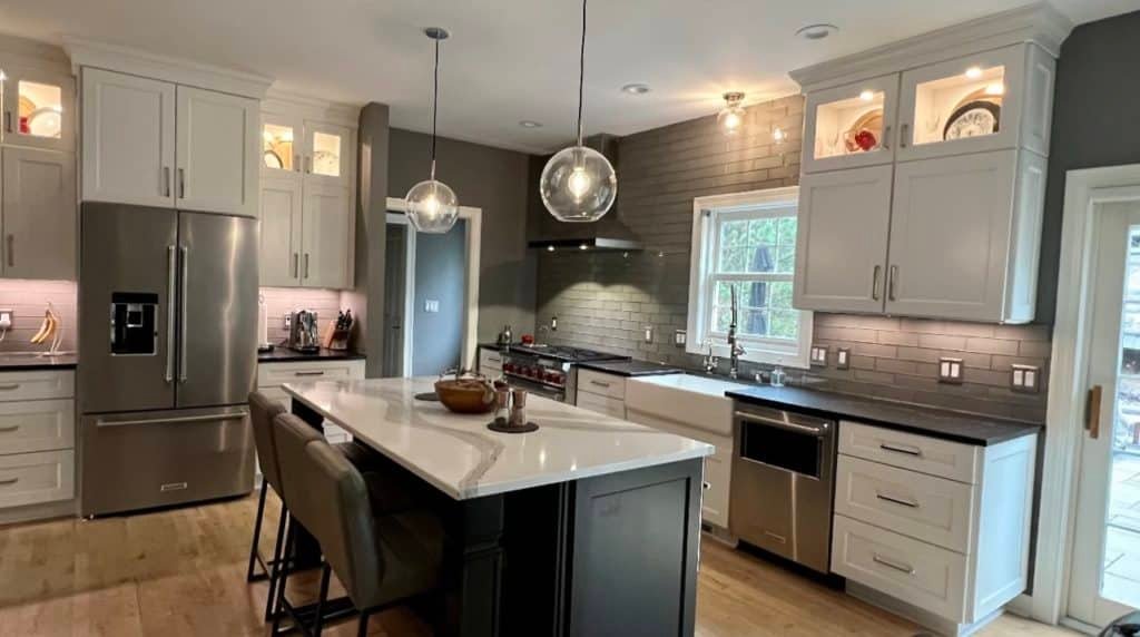 Sign 5: Your Kitchen Is Hurting Your Home's Value signs you need a kitchen remodel Waukesh - kitchen remodel in Wisconsin